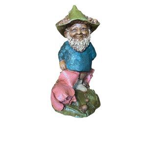 Retired Tom Clark Gnome “Hans” With Flowers 1982 #10 Signed